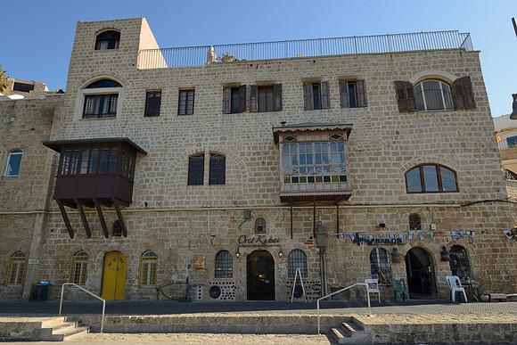 Shops & cafes in Marina at Jaffa Old Town